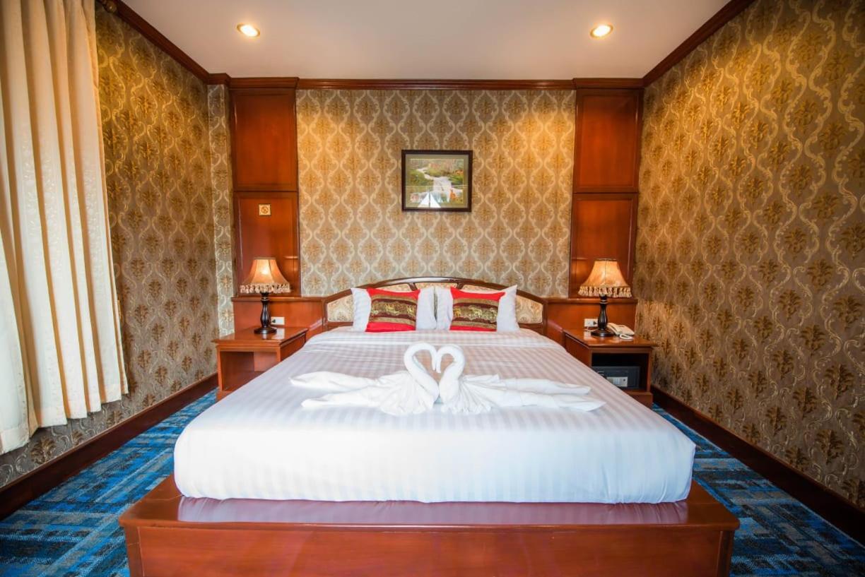 Soubandith Hotel Pakse Exterior photo